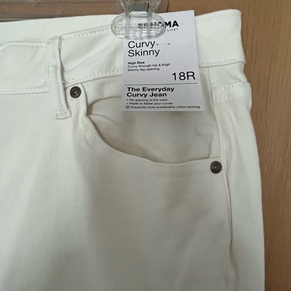 Woman’s Curvy High Waisted Skinny Jeans NWT - Picture 11 of 11